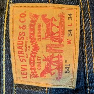 Levi's 2 pair men's 34x34. 541 style